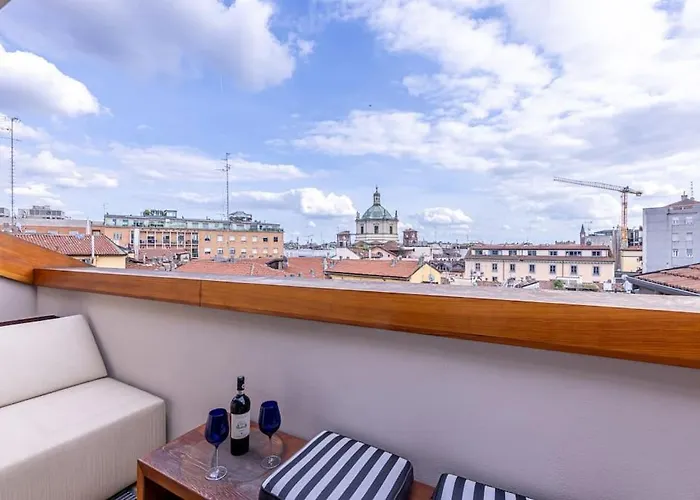 2 Floor Suite Near Duomo