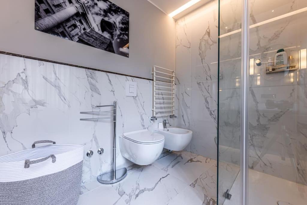 2 Floor Near Duomo Appartement *
